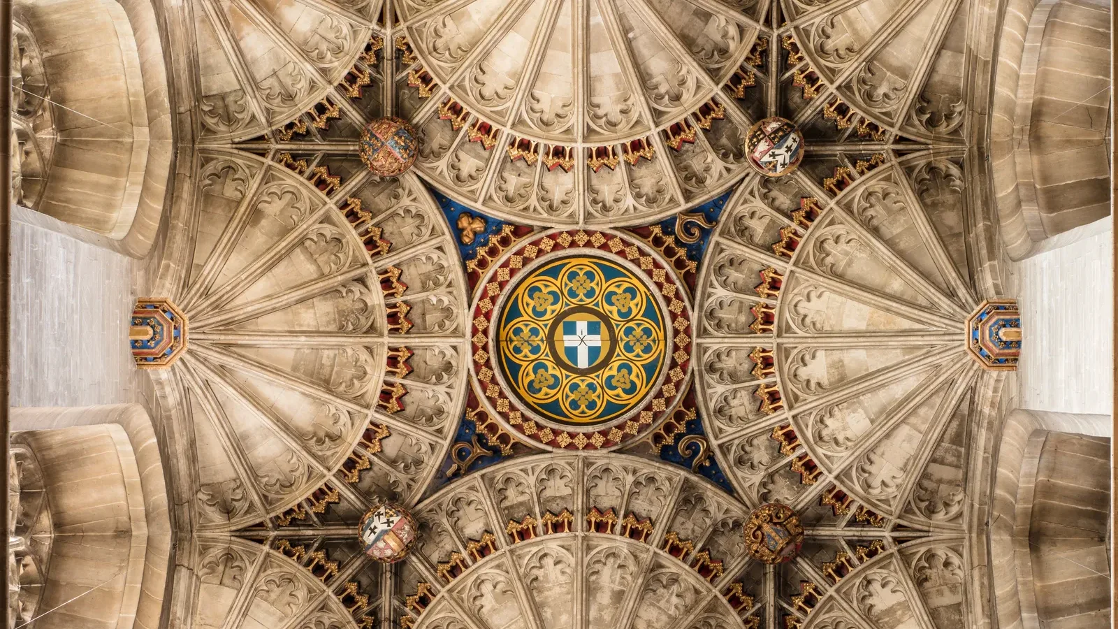 Katedral nedir? Kilise, bazilika ve katedral arasındaki farklar